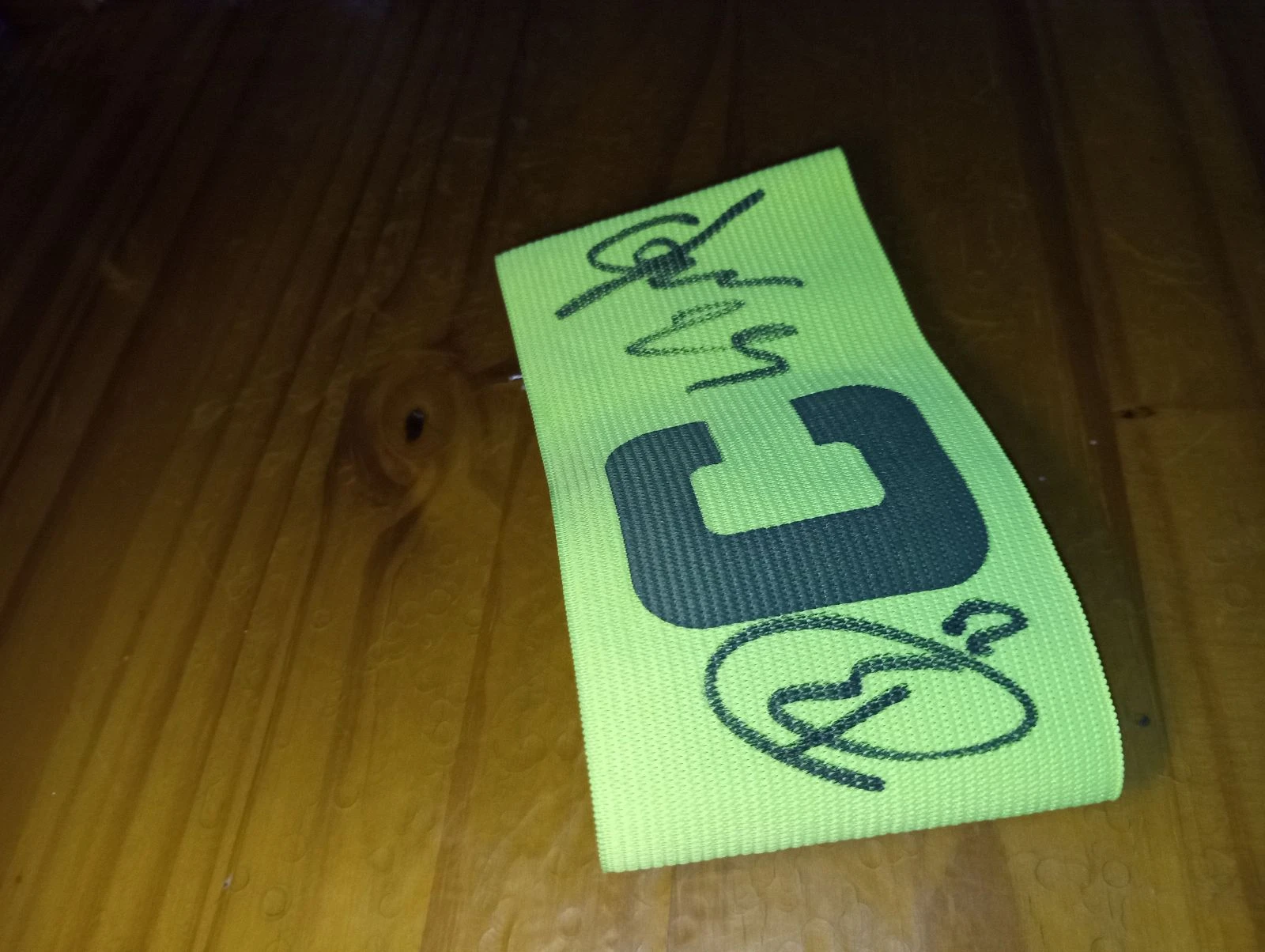 Bracelet capitaine Autographé Sporting – photo 2
